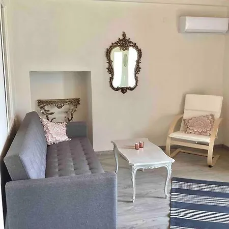διώροφη κατοικία γλώσσα σκοπέλου Holiday home *
