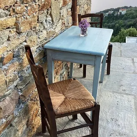 Holiday home διώροφη κατοικία γλώσσα σκοπέλου *