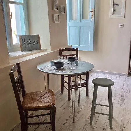 Holiday home διώροφη κατοικία γλώσσα σκοπέλου