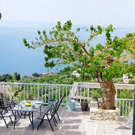 بيت للعطل διώροφη σκοπέλου *