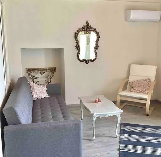 διώροφη γλώσσα σκοπέλου Nyaraló *