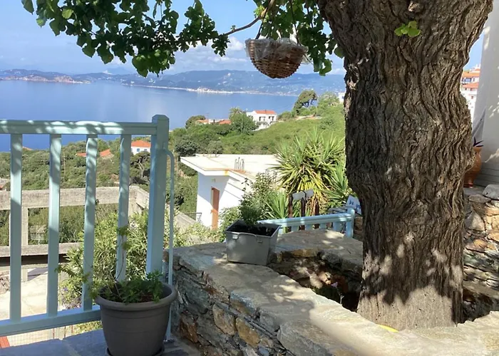 διώροφη γλώσσα σκοπέλου Szkópelosz