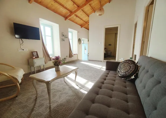 Nyaraló διώροφη γλώσσα σκοπέλου